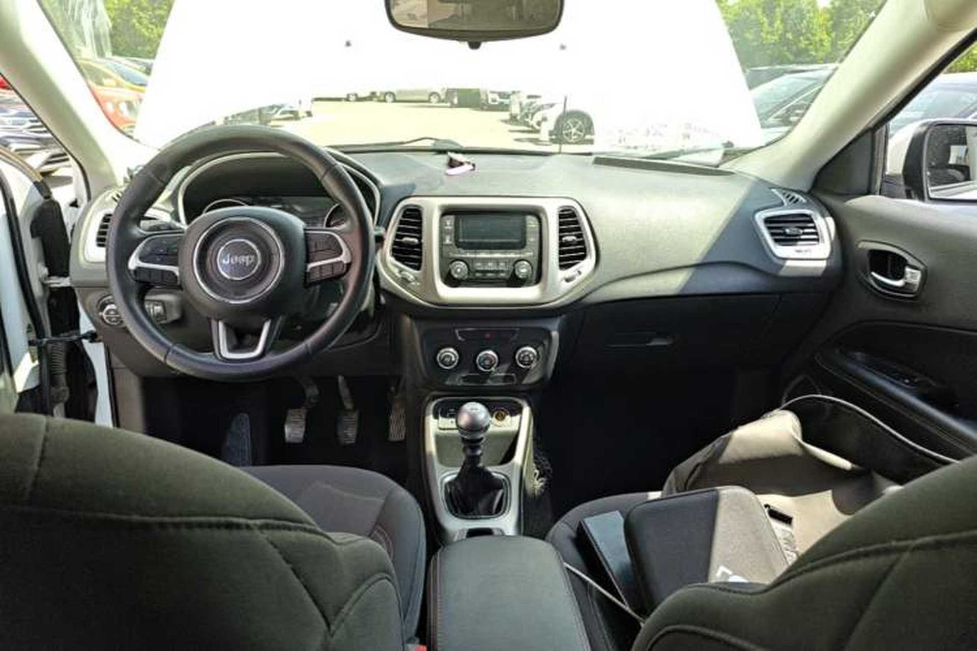 Used Jeep Compass 2017 200T Manual Enjoy Edition Center Console