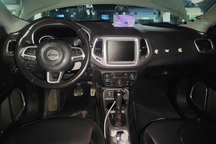 Used Jeep Compass 2017 200T Automatic Family Edition Center Console