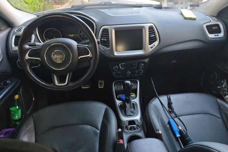 Used Jeep Compass 2017 200T Automatic Family Edition Center Console