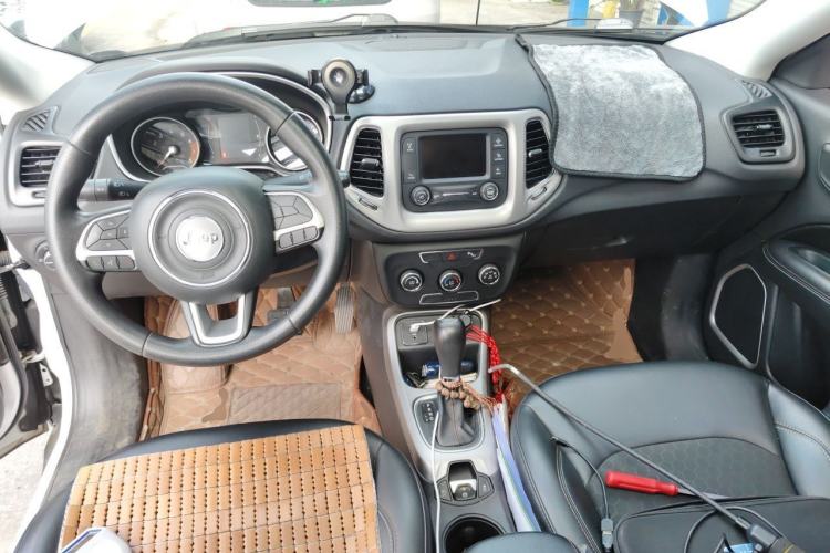 Used Jeep Compass 2017 200T Automatic Enjoyment Version Center Console