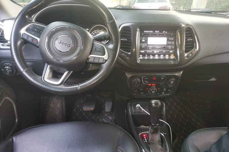 Used Jeep Compass 2017 200T Automatic Family Edition Center Console
