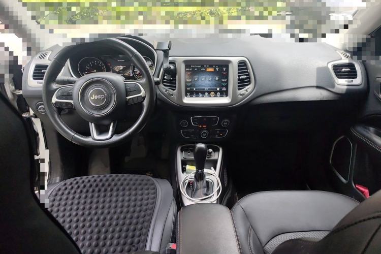 Used Jeep Compass 2017 200T Automatic Family Edition Center Console