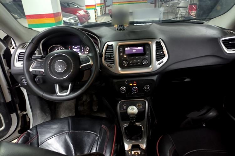 Used Jeep Compass 2017 200T Manual Enjoy Edition Center Console