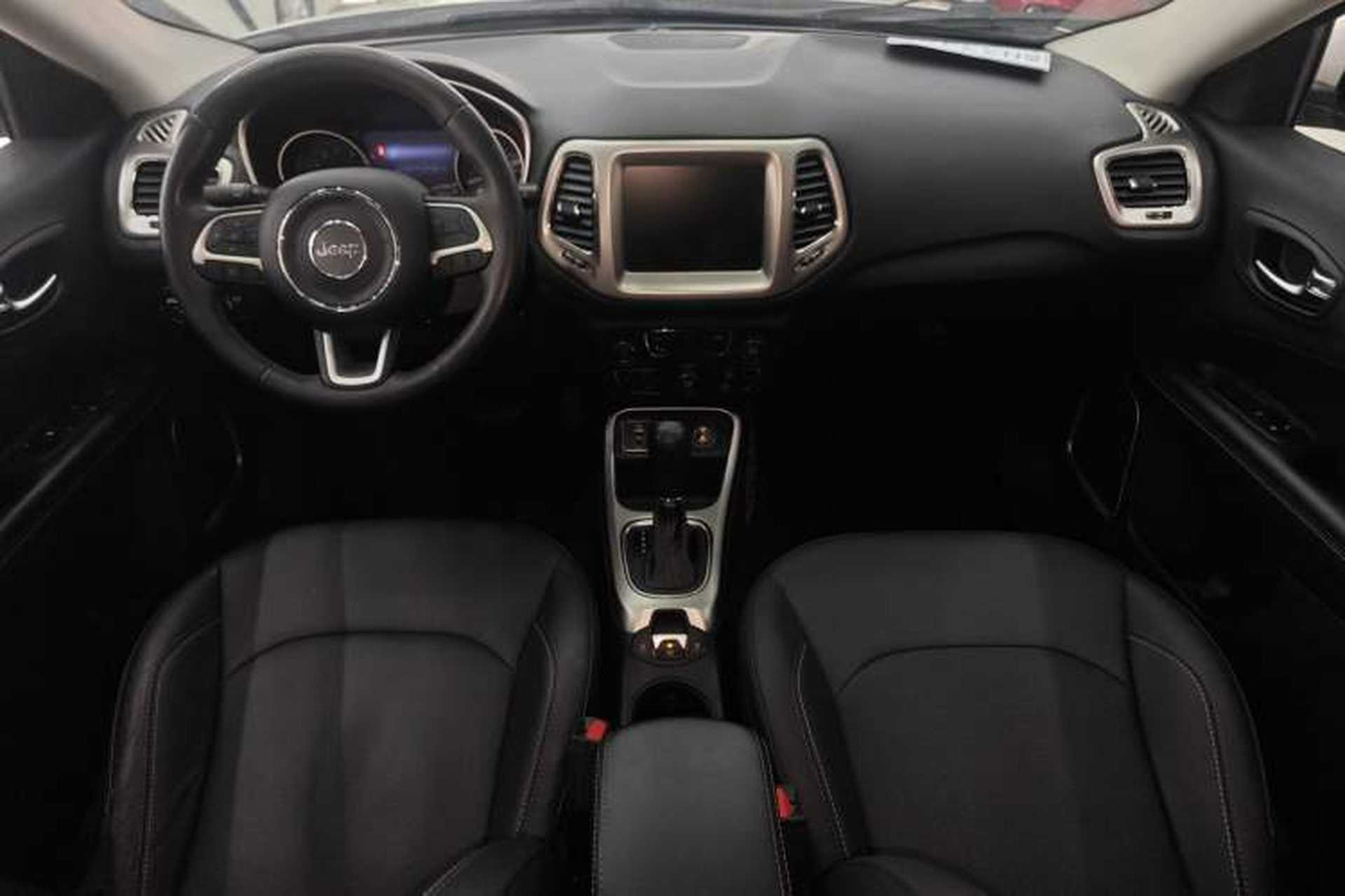 Used Jeep Compass 2017 200T Automatic Family Edition Center Console