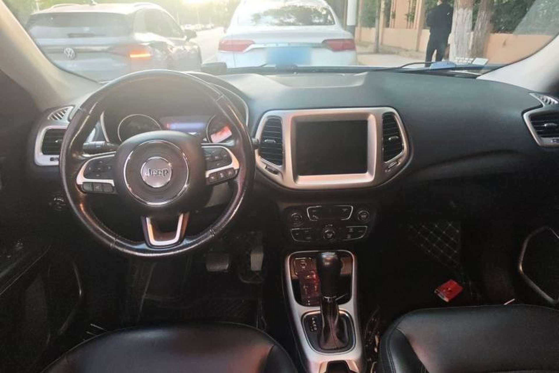 Used Jeep Compass 2017 200T Automatic Family Edition Center Console