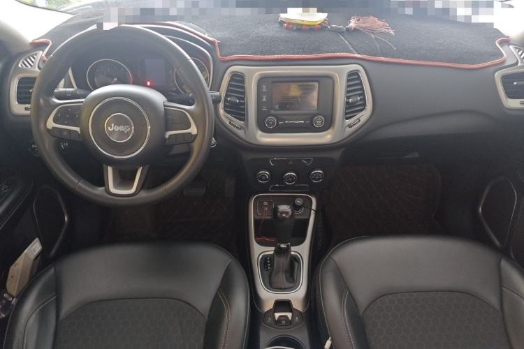 Used Jeep Compass 2017 200T Automatic Enjoyment Version Center Console