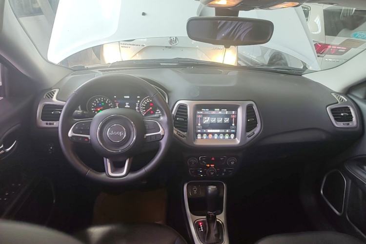 Used Jeep Compass 2017 200T Automatic Family Edition Center Console