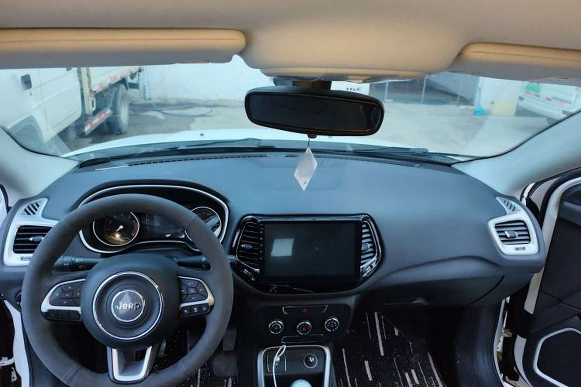 Used Jeep Compass 2017 200T Manual Enjoy Edition Center Console