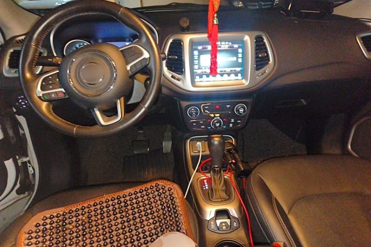 Used Jeep Compass 2017 200T Automatic Family Edition Center Console
