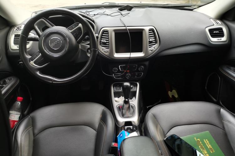 Used Jeep Compass 2017 200T Automatic Family Edition Center Console
