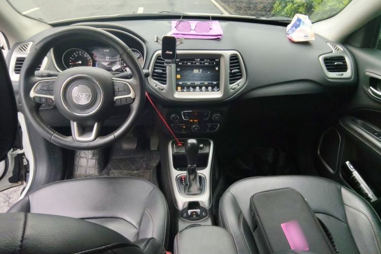 Used Jeep Compass 2017 200T Automatic Family Edition Center Console