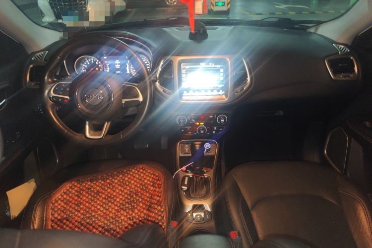 Used Jeep Compass 2017 200T Automatic Family Edition Center Console