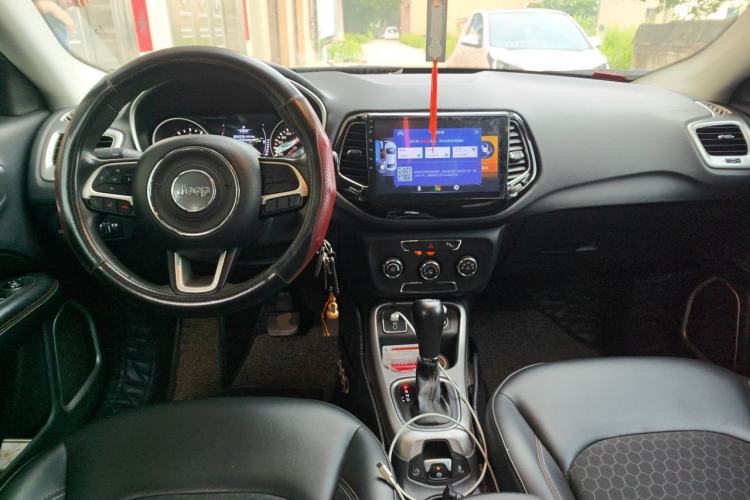 Used Jeep Compass 2017 200T Automatic Enjoyment Version Center Console