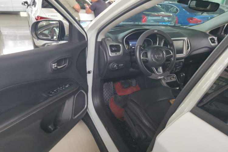 Used Jeep Compass 2017 200T Automatic Family Edition Driver Seat