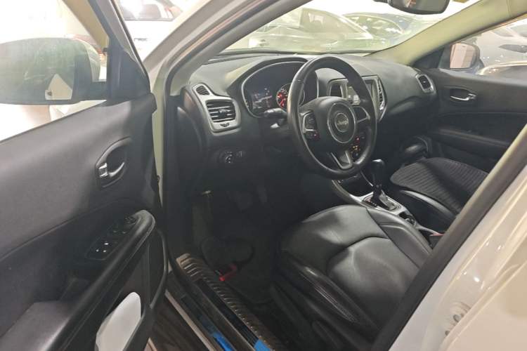 Used Jeep Compass 2017 200T Automatic Family Edition Driver Seat