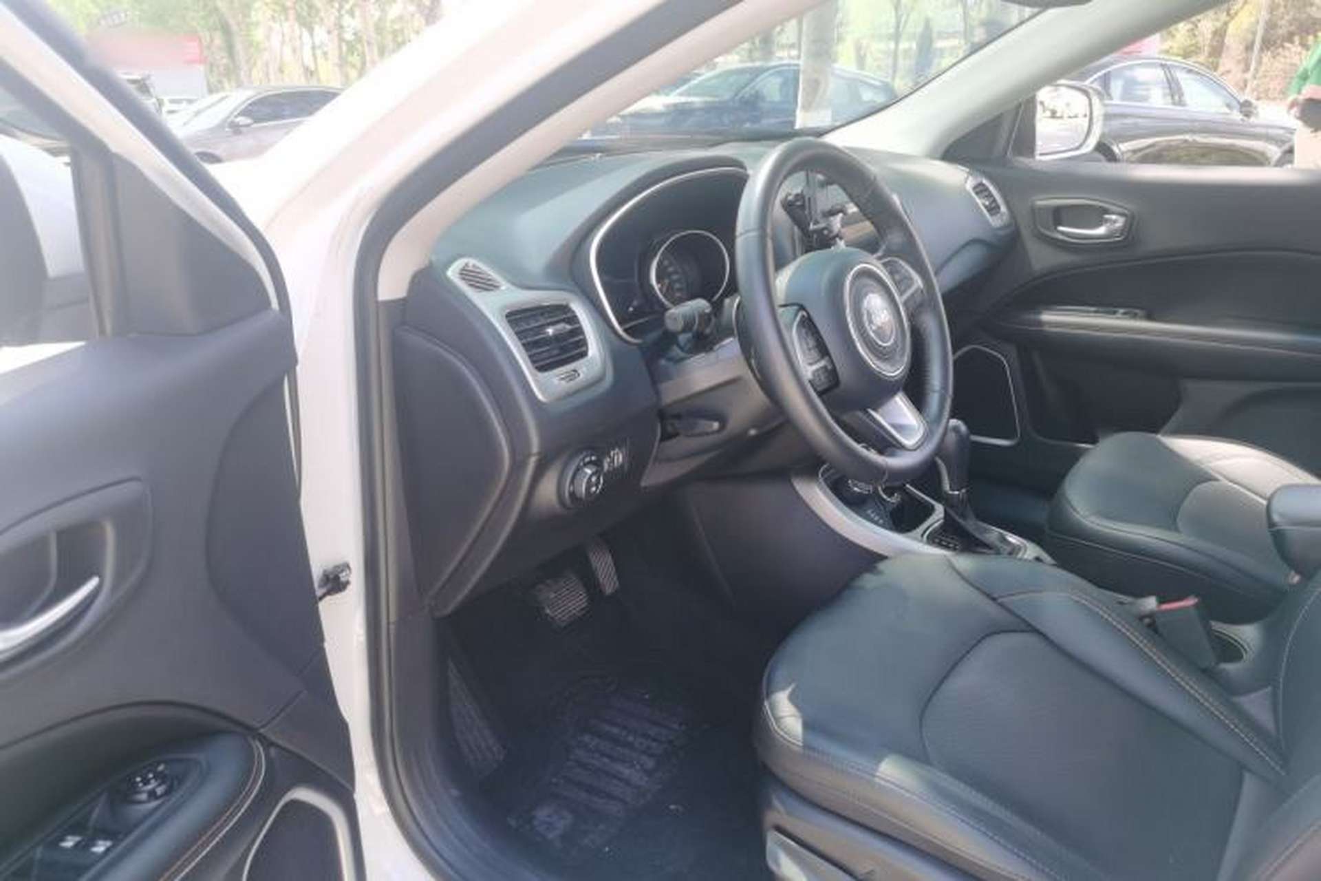 Used Jeep Compass 2017 200T Automatic Family Enjoyment Four-Wheel Drive Edition Driver Seat
