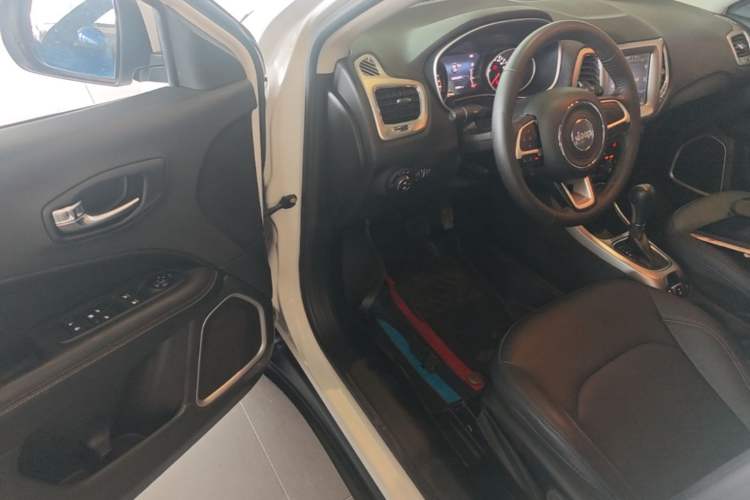 Used Jeep Compass 2017 200T Automatic Family Edition Driver Seat