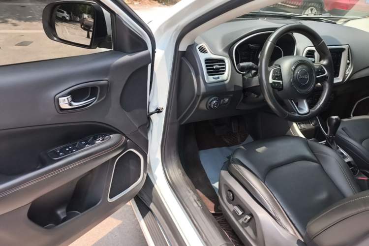 Used Jeep Compass 2017 200T Automatic Family Edition Driver Seat