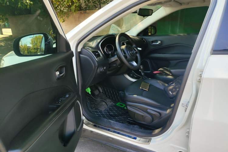 Used Jeep Compass 2017 200T Automatic Family Enjoyment Four-Wheel Drive Edition Driver Seat