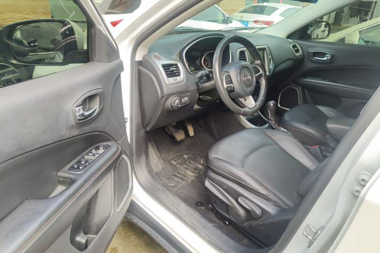 Used Jeep Compass 2017 200T Automatic Family Edition Driver Seat