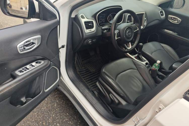 Used Jeep Compass 2017 200T Automatic Family Edition Driver Seat