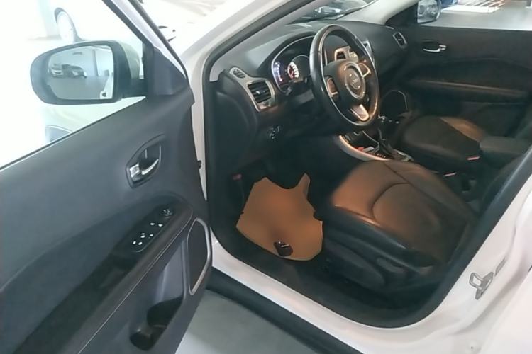 Used Jeep Compass 2017 200T Automatic Family Edition Driver Seat
