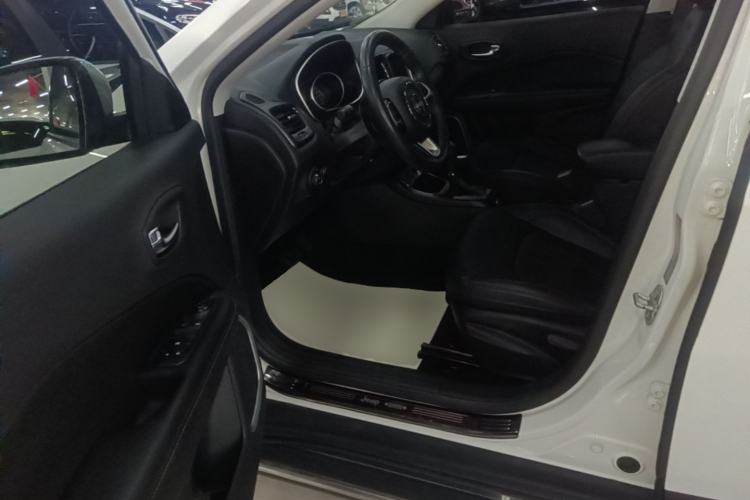 Used Jeep Compass 2017 200T Automatic Family Edition Driver Seat