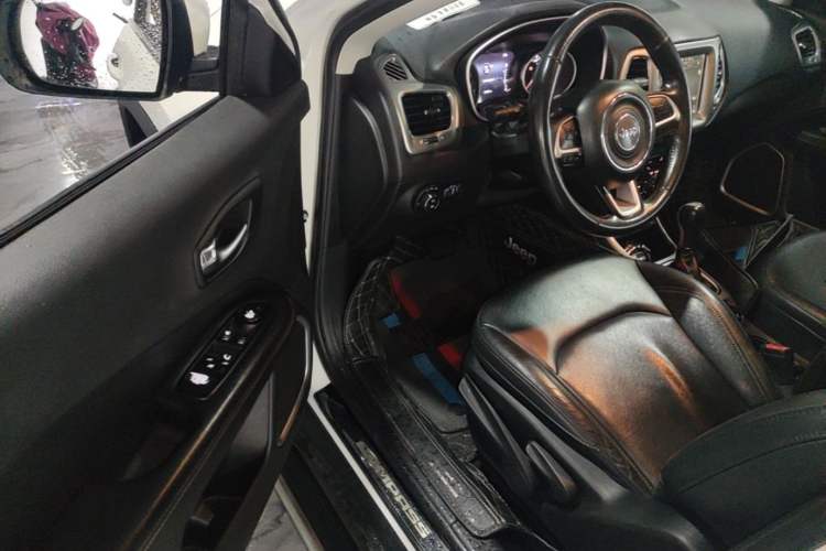 Used Jeep Compass 2017 200T Automatic Family Edition Driver Seat