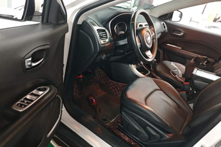 Used Jeep Compass 2017 200T Automatic Family Edition Driver Seat
