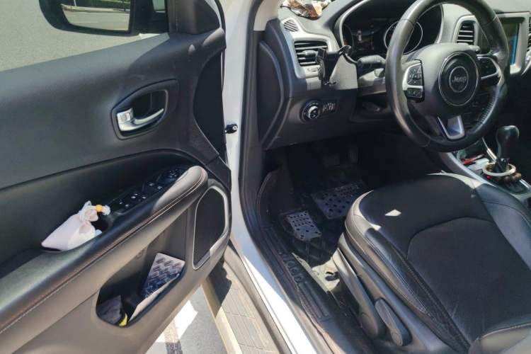 Used Jeep Compass 2017 200T Automatic Family Edition Driver Seat