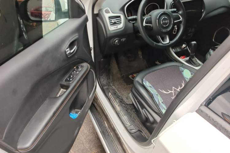 Used Jeep Compass 2017 200T Automatic Enjoyment Version Driver Seat