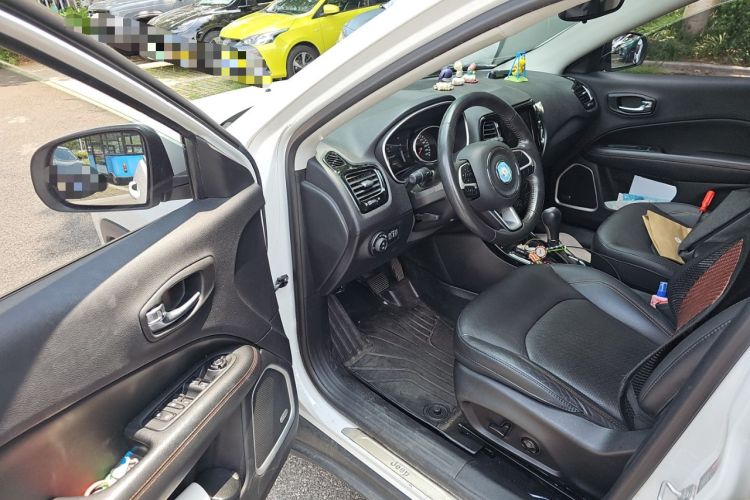Used Jeep Compass 2017 200T Automatic Prestige Edition Driver Seat