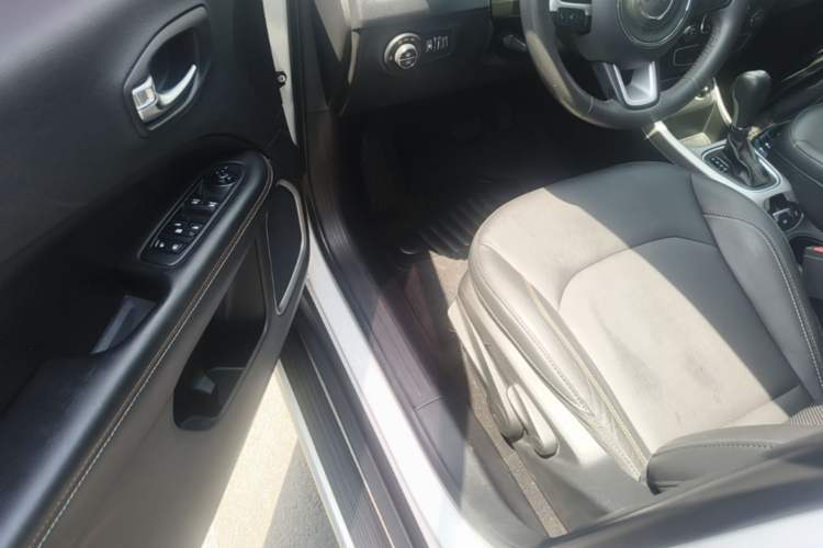 Used Jeep Compass 2017 200T Automatic Family Edition Driver Seat