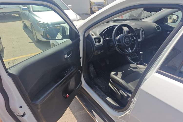 Used Jeep Compass 2017 200T Automatic Family Edition Driver Seat