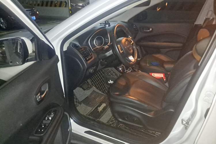 Used Jeep Compass 2017 200T Automatic Prestige Edition Driver Seat