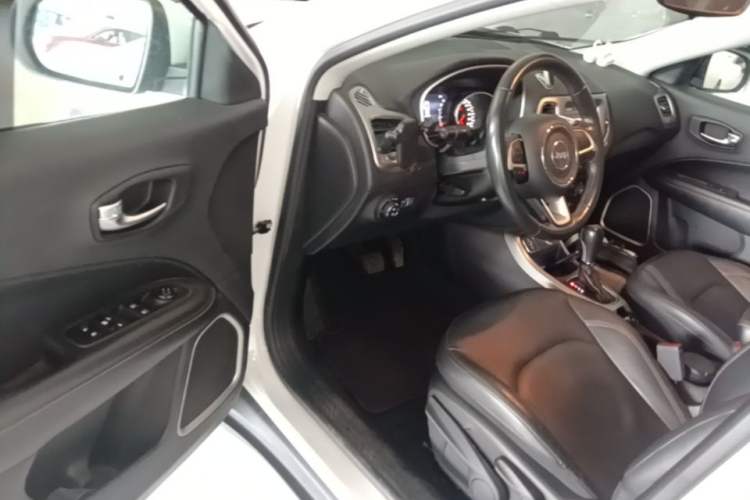 Used Jeep Compass 2017 200T Automatic Family Edition Driver Seat