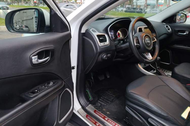 Used Jeep Compass 2017 200T Automatic Family Edition Driver Seat