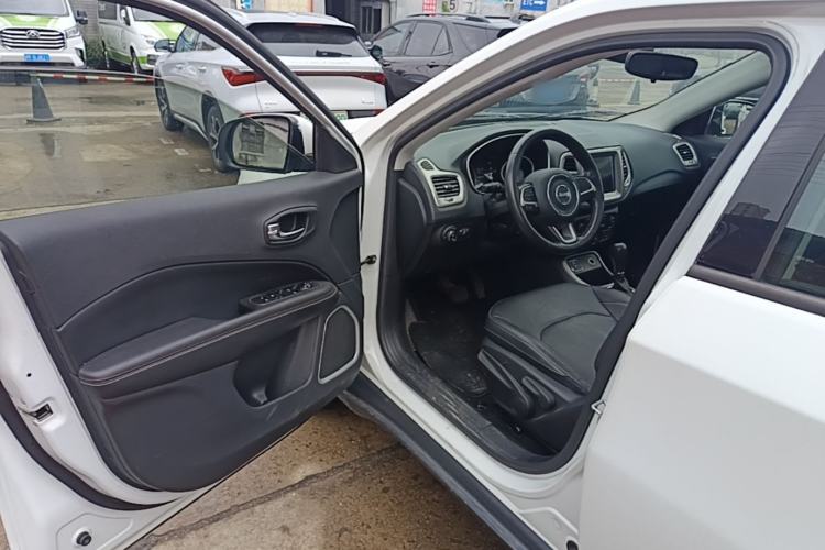 Used Jeep Compass 2017 200T Automatic Family Edition Driver Seat