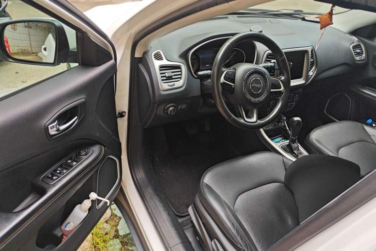 Used Jeep Compass 2017 200T Automatic Enjoyment Version Driver Seat