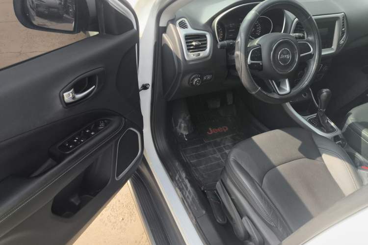 Used Jeep Compass 2017 200T Automatic Family Edition Driver Seat