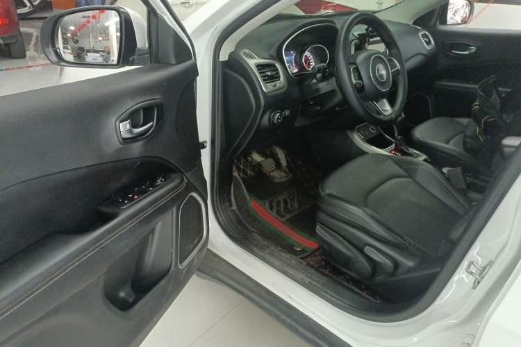 Used Jeep Compass 2017 200T Automatic Family Edition Driver Seat