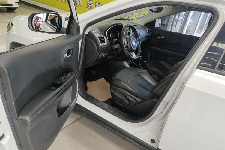 Used Jeep Compass 2017 200T Automatic Family Edition Driver Seat