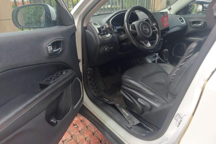 Used Jeep Compass 2017 200T Automatic Family Edition Driver Seat