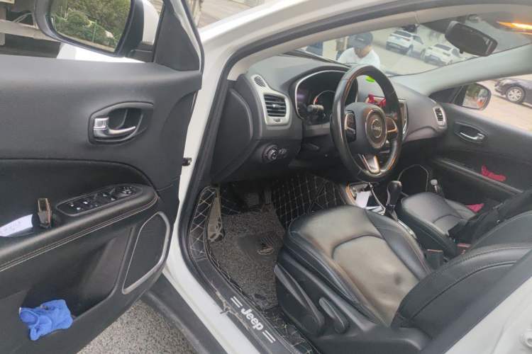 Used Jeep Compass 2017 200T Automatic Family Edition Driver Seat
