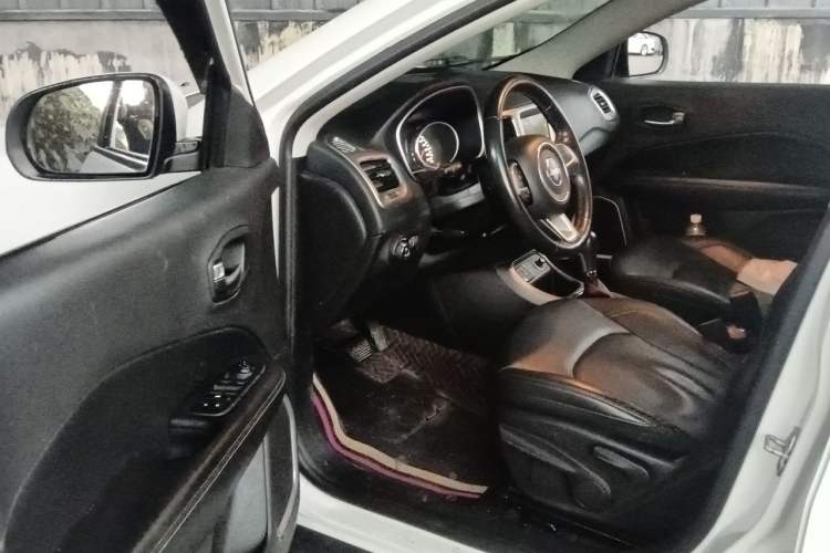 Used Jeep Compass 2017 200T Automatic Family Edition Driver Seat