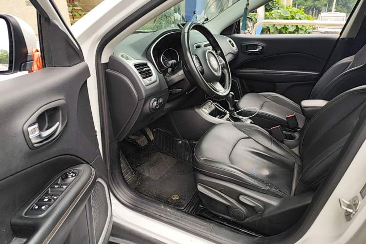 Used Jeep Compass 2017 200T Automatic Family Edition Driver Seat