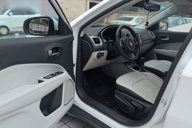 Used Jeep Compass 2017 200T Automatic Family Edition Driver Seat