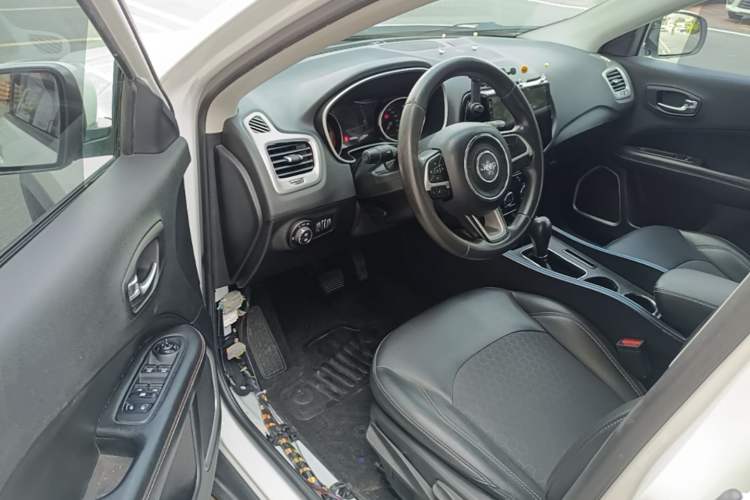 Used Jeep Compass 2017 200T Automatic Enjoyment Version Driver Seat