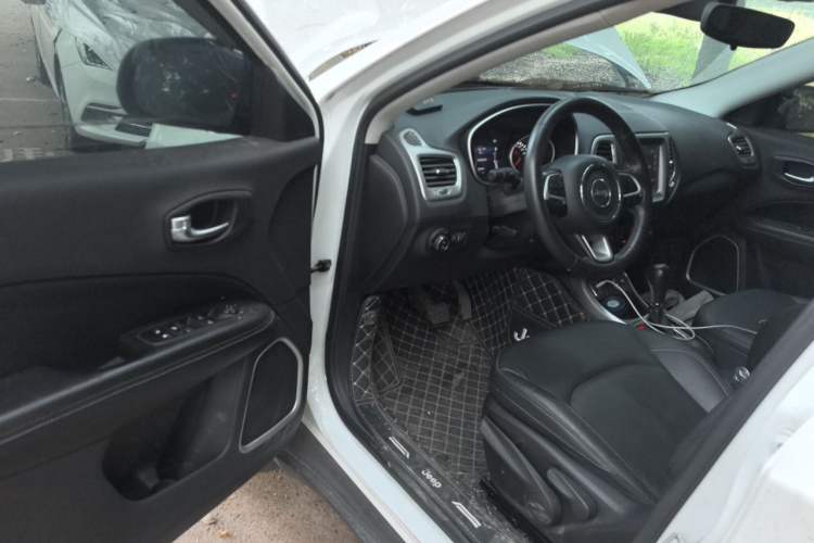 Used Jeep Compass 2017 200T Automatic Family Edition Driver Seat