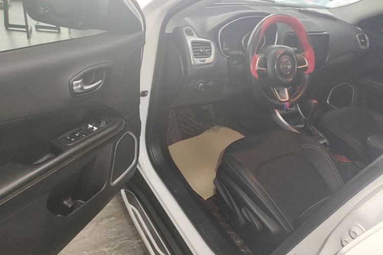 Used Jeep Compass 2017 200T Automatic Enjoyment Edition Driver Seat